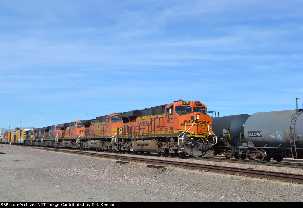 BNSF 6670 5022 7605 CN 2237 5724 NS 4103